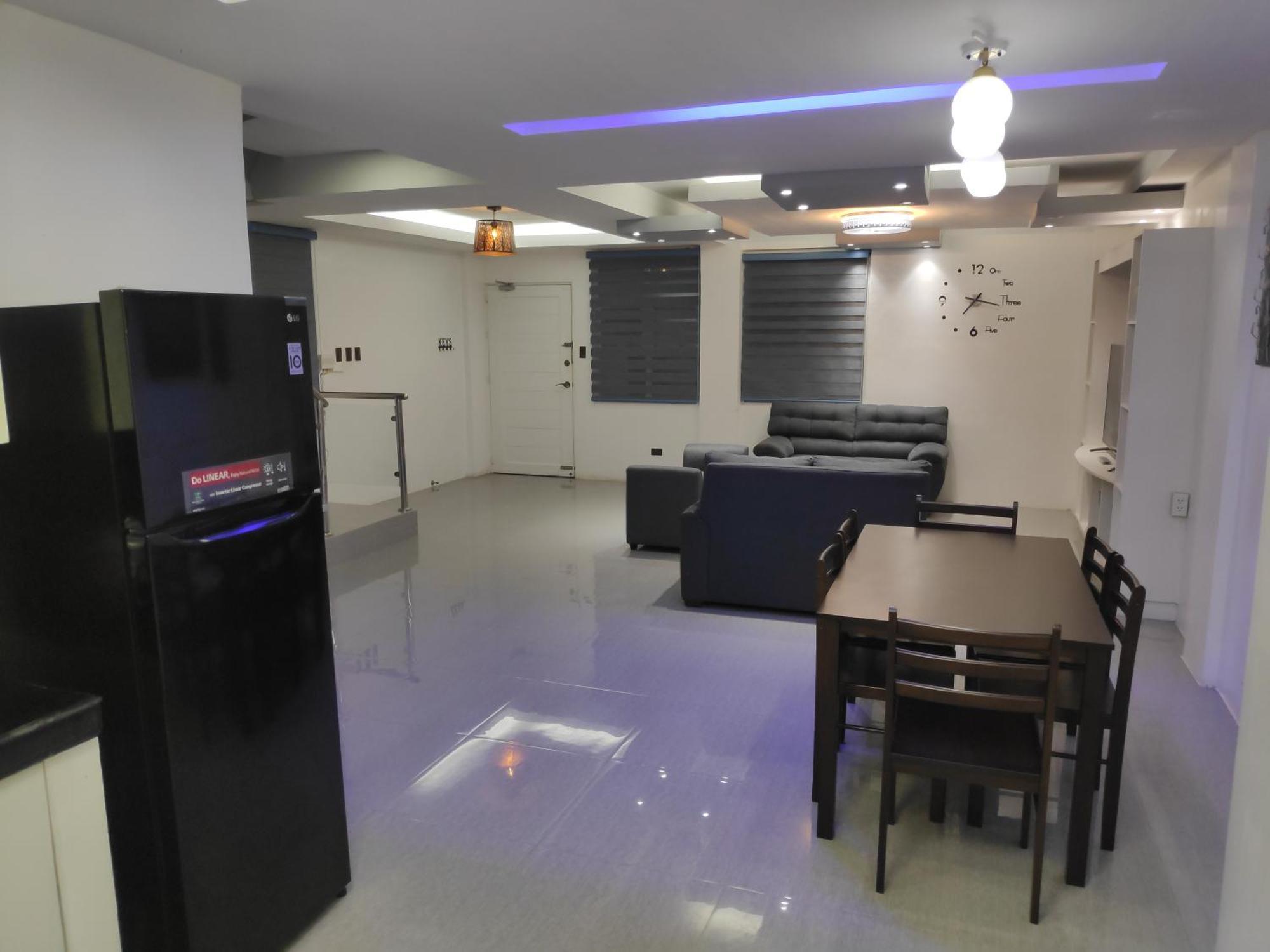 Tagaytay Staycation By Naya And Darla W Free Swimming Pool, Wifi & Netflix تاجيتاي المظهر الخارجي الصورة