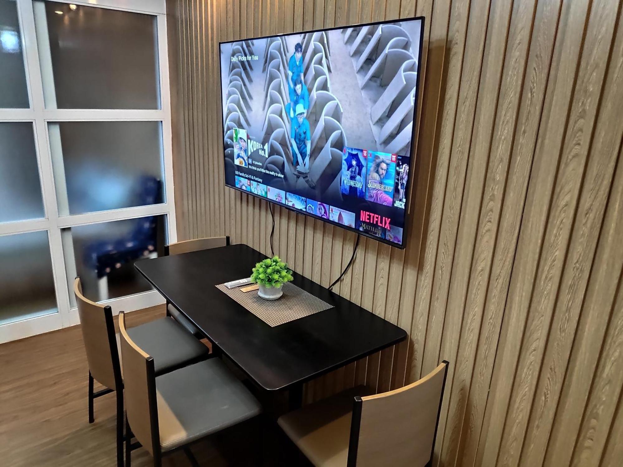 Tagaytay Staycation By Naya And Darla W Free Swimming Pool, Wifi & Netflix تاجيتاي المظهر الخارجي الصورة